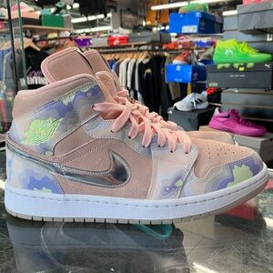 Women’s Air Jordan 1 Mid SE P(HER)SPECTIVE Size 11